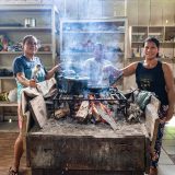 Cooks in kitchen Peru-7220