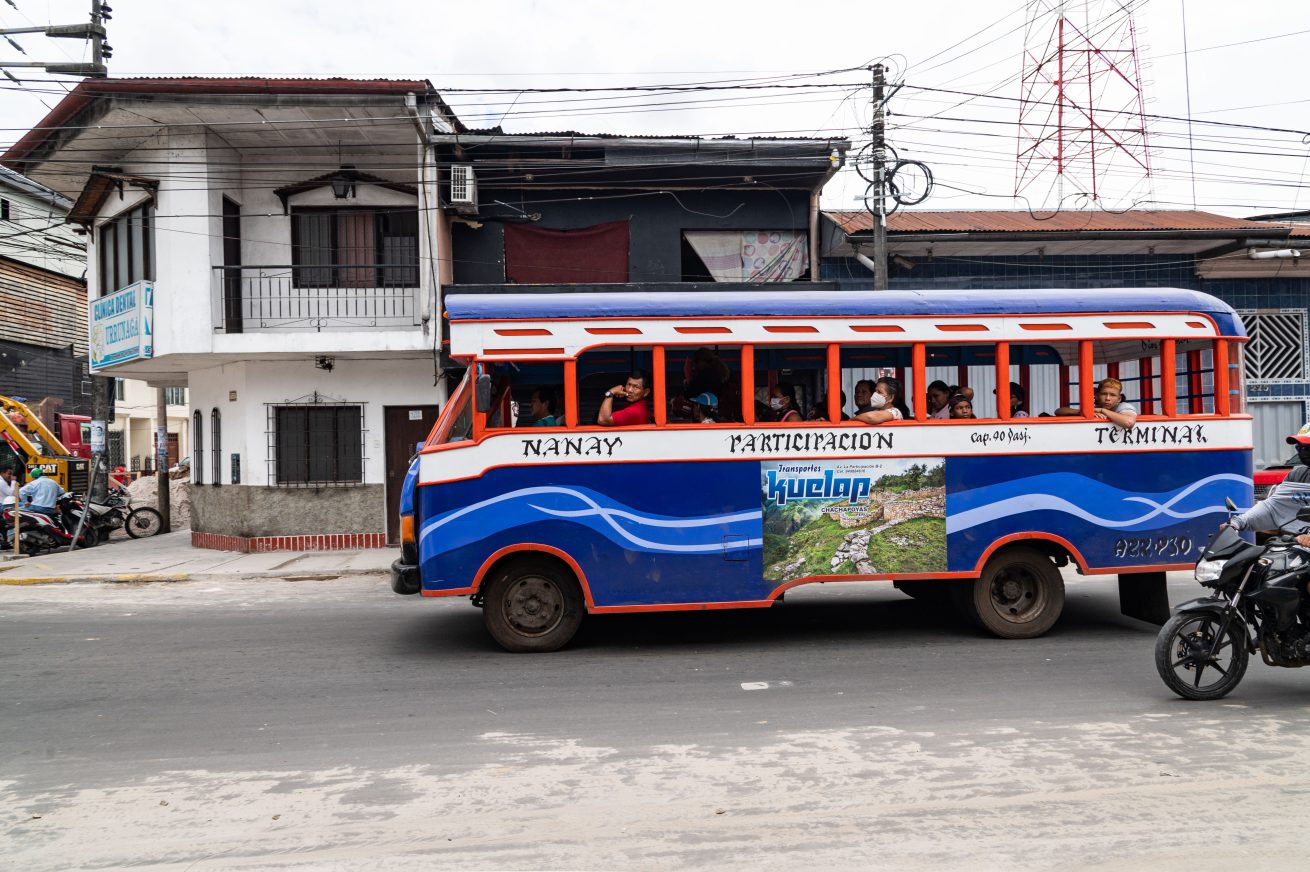 Wood bus iquitos Peru-7351