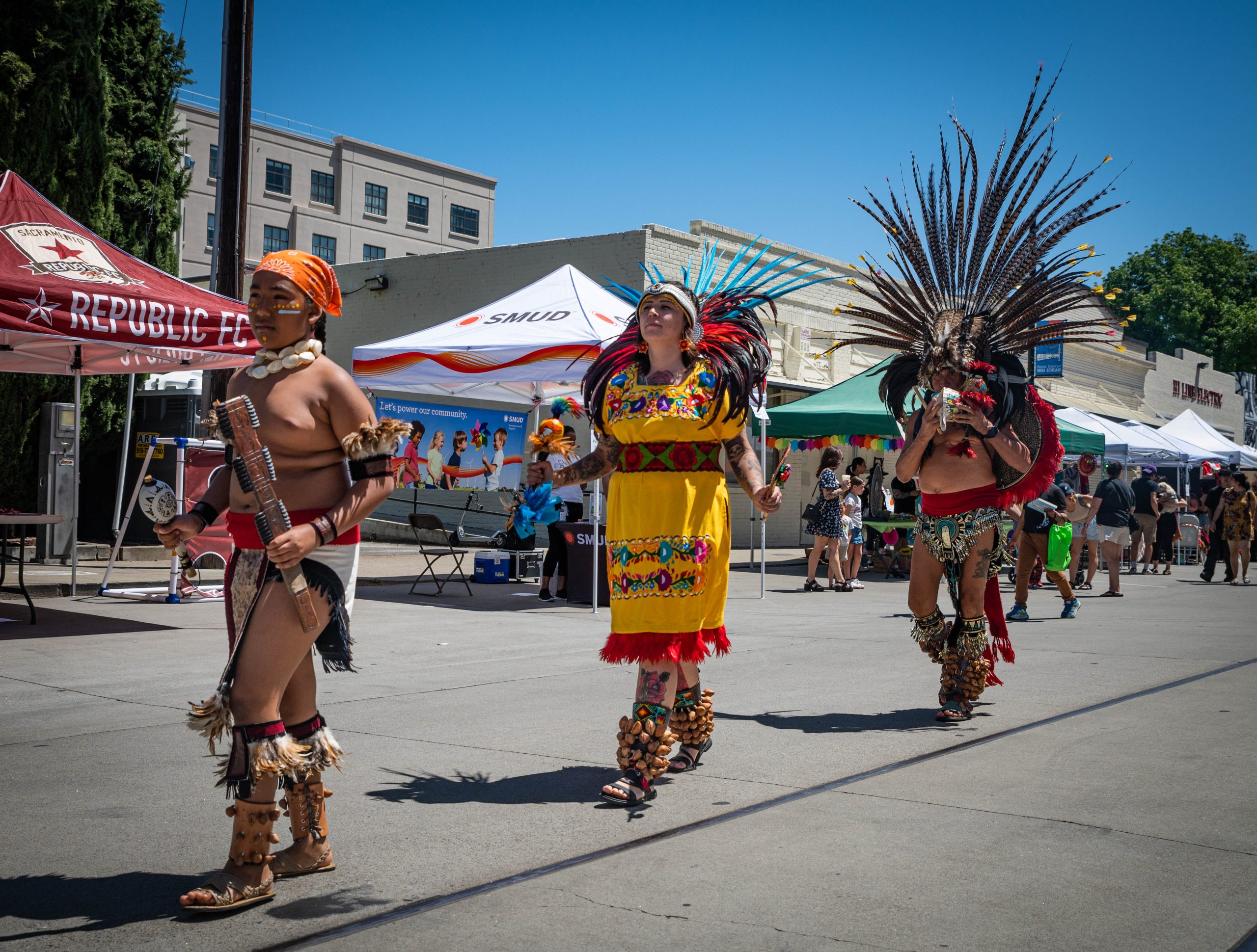 sacramento, california, mexican culture, event, floricanto family festival parade