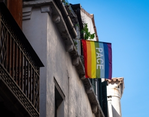 venice photography, venice photos, travel photos, lesbian photographer, gay photographer, Rainbow PACE flag Venice Italy