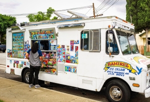 Ramirez-Ice-Cream-Truck-East-Los-Angeles-California-0749-copy-DeNoiseAI-raw