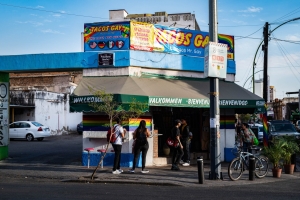Tacos Gay Guadalajara, Guadalajara, mexico, photojournalism, travel, tourism, jalisco, chris allan, imagesbychrisa.com, photography, documentary, food, corner, rainbow, gay area, gay community