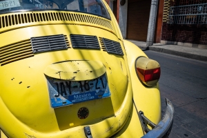 yellow VW bug, car, license plate, colorful, iconic, transportation, tlaquepaque, Guadalajara, mexico, photojournalism, travel, tourism, jalisco, chris allan, imagesbychrisa.com, photography, documentary